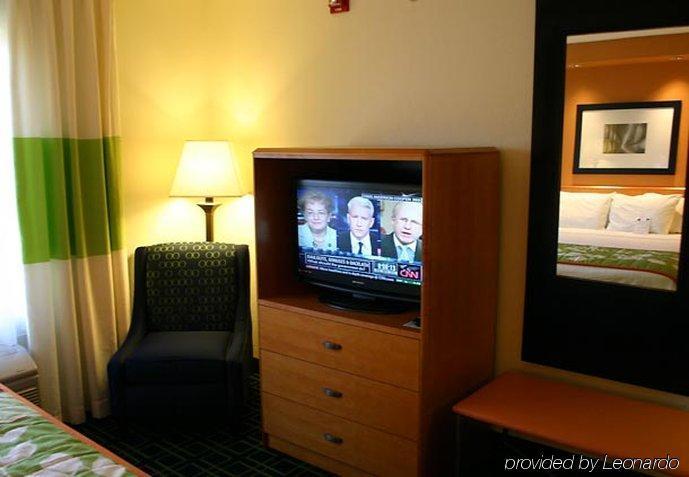 Fairfield Inn & Suites Cleveland Avon Rom bilde